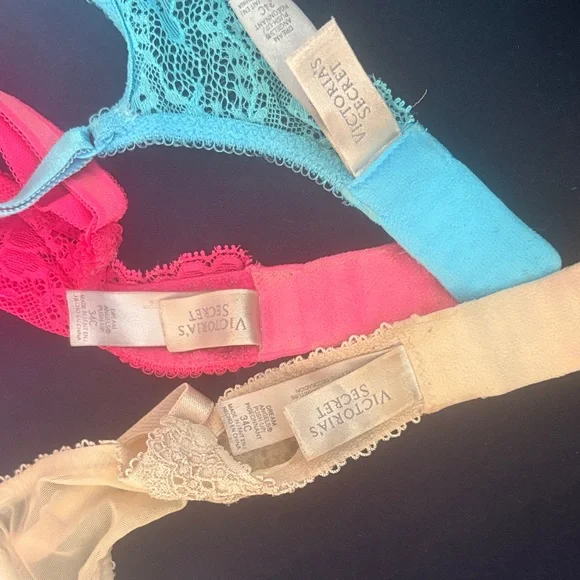 Victoria's Secret Lace Push-Up Bra Set in Hot Pink, Turquoise & Beige - Picture 8 of 10